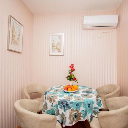Apartman Klara Petrovac na moru Exterior foto